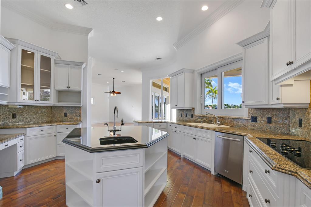 ANCHORAGE POINT - Residential