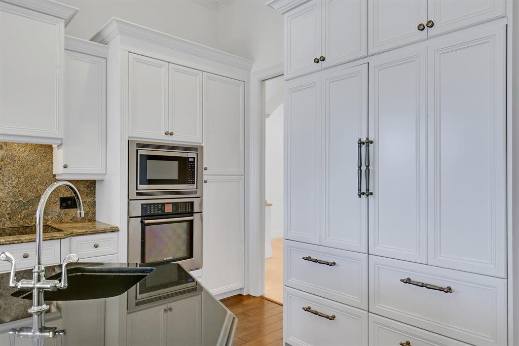 ANCHORAGE POINT - Residential