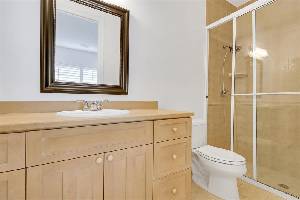 ANCHORAGE POINT - Residential