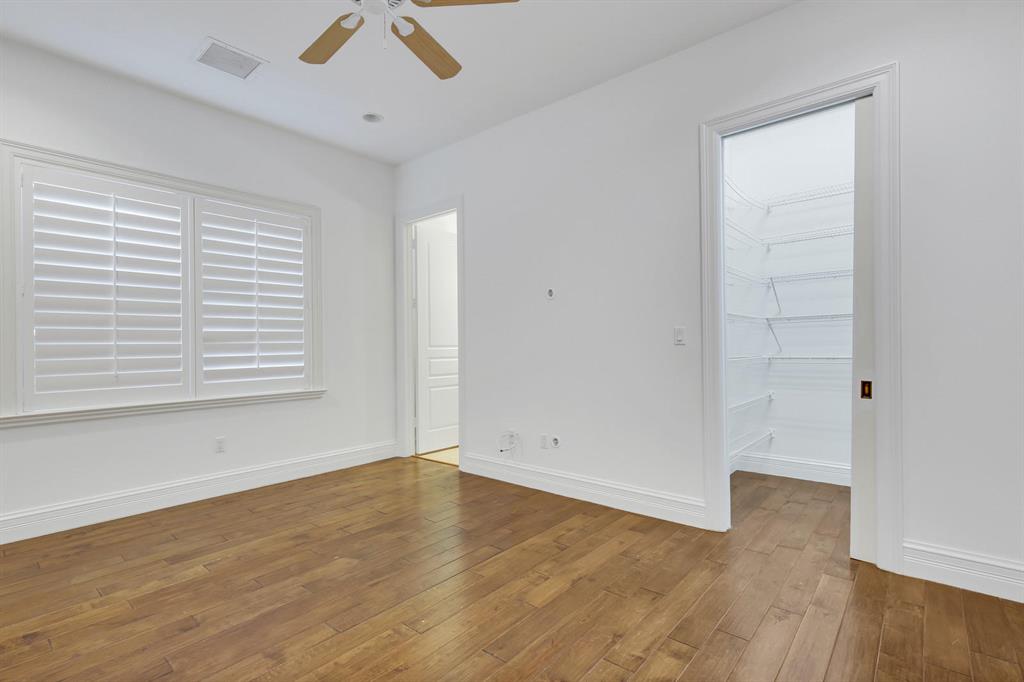 ANCHORAGE POINT - Residential