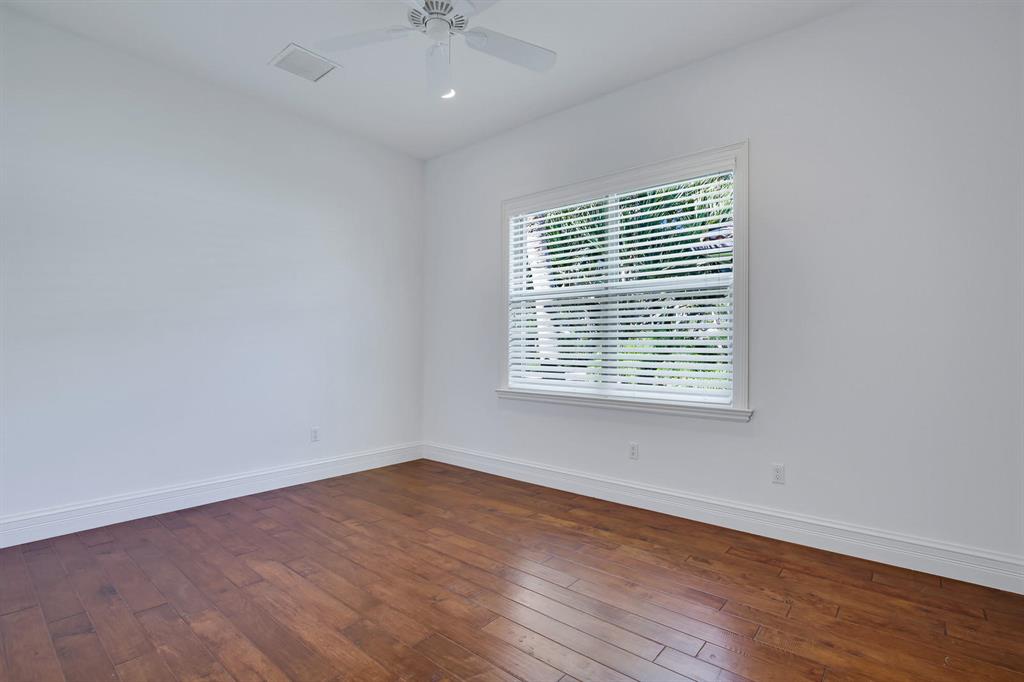 ANCHORAGE POINT - Residential