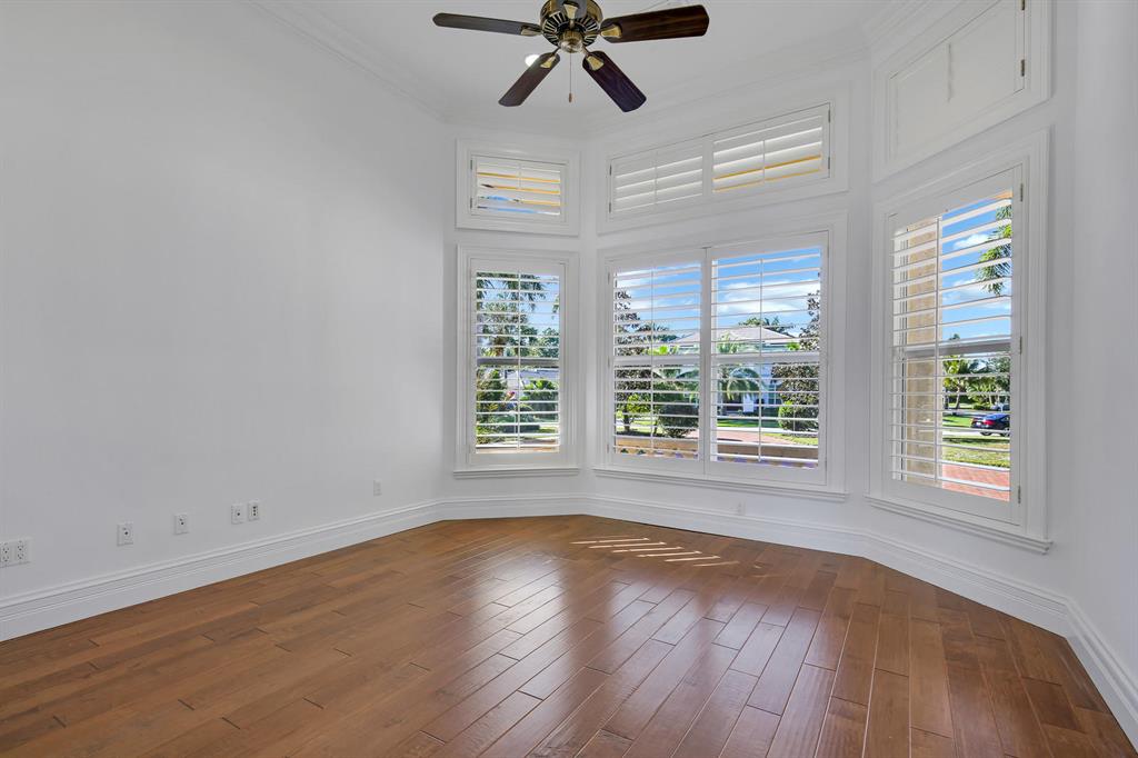 ANCHORAGE POINT - Residential