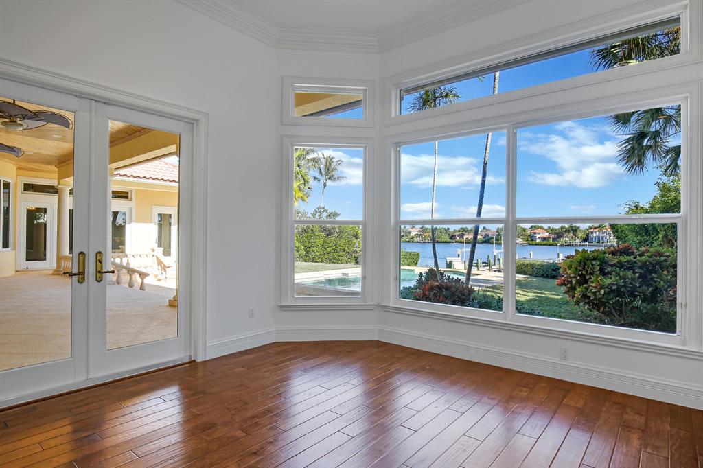 ANCHORAGE POINT - Residential