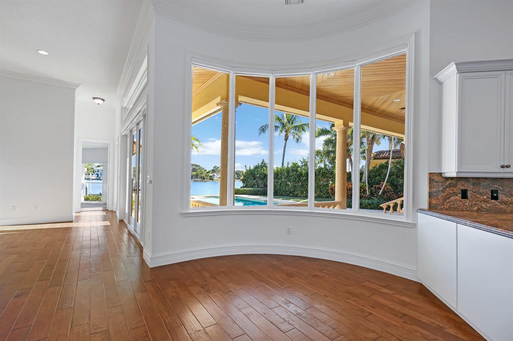 ANCHORAGE POINT - Residential