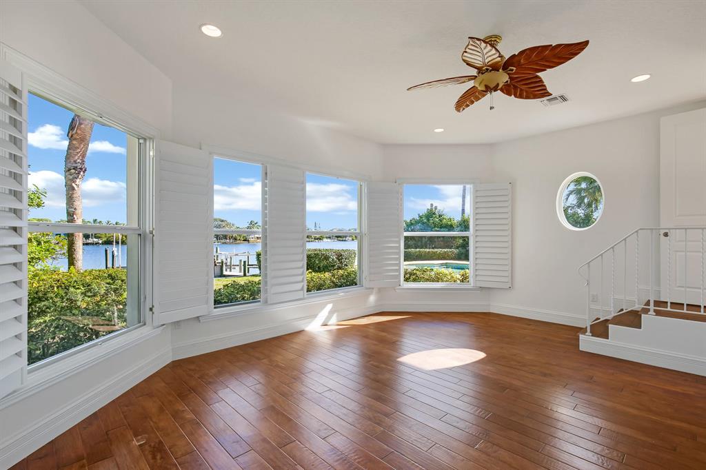 ANCHORAGE POINT - Residential