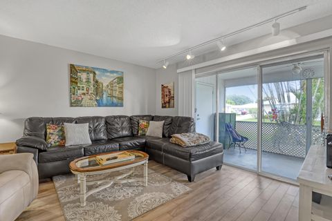 Tiny photo for 553 Covered Bridge Boulevard, Lake Worth, FL 33467 (MLS # R11161049)