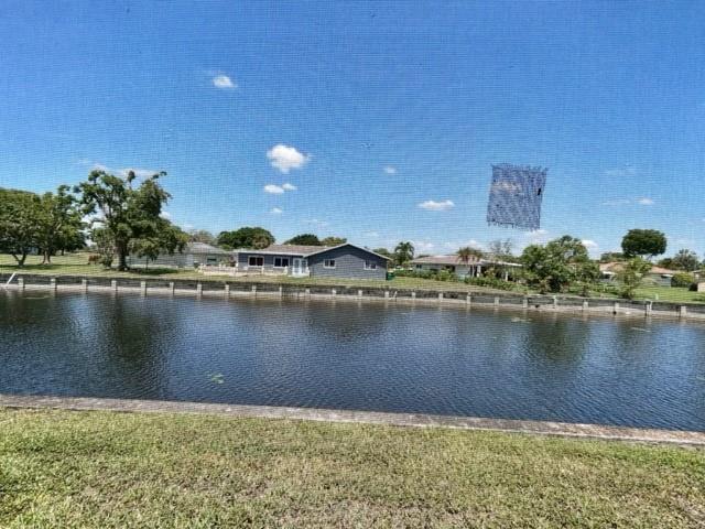 6429 Pinehurst Cir w. c24