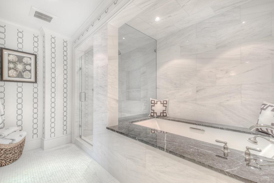 ONE ROYAL PALM WAY COND D - Residential