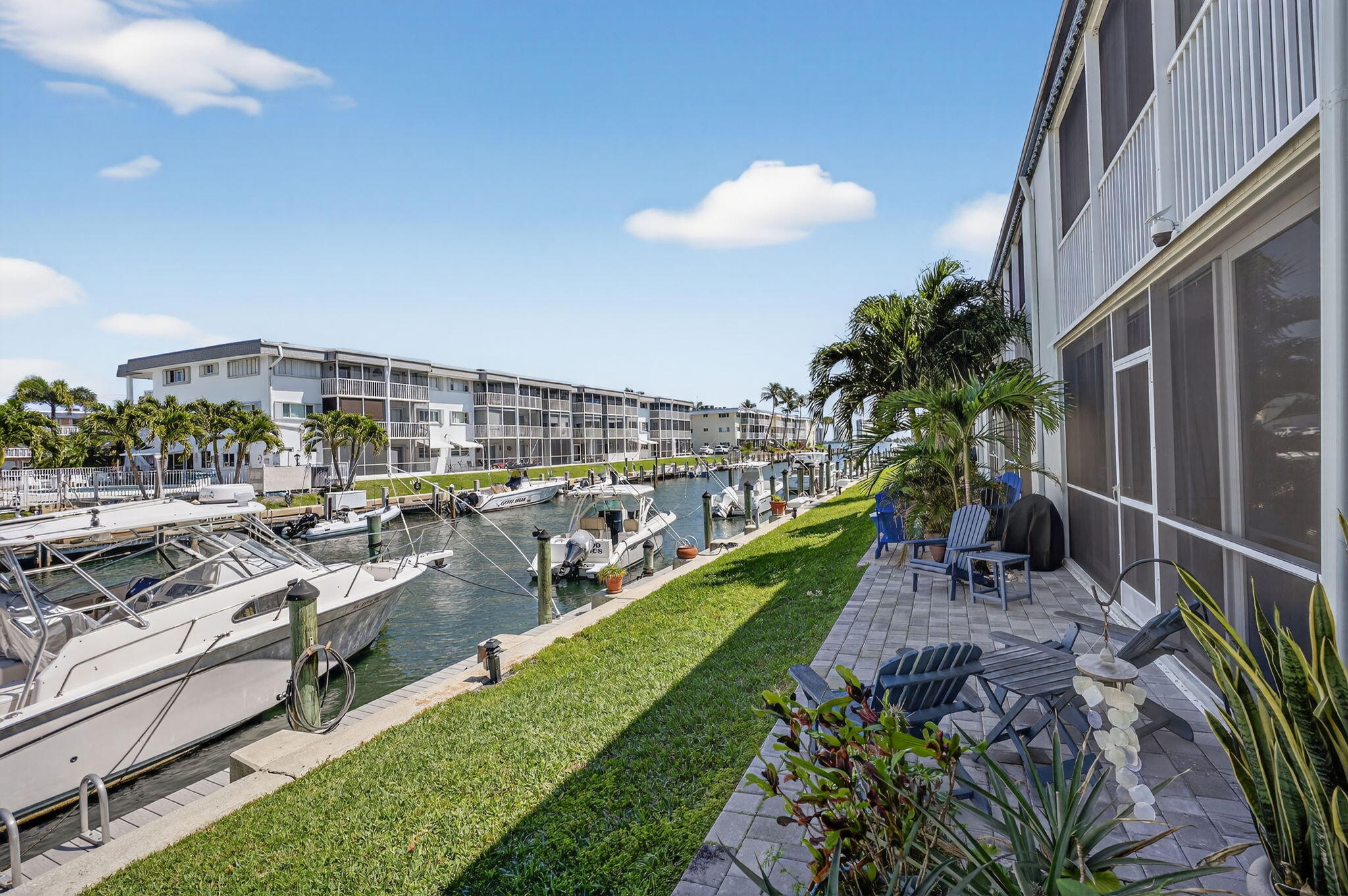 WINDSOR PARK NORTH CONDOMINIUMS - Residential