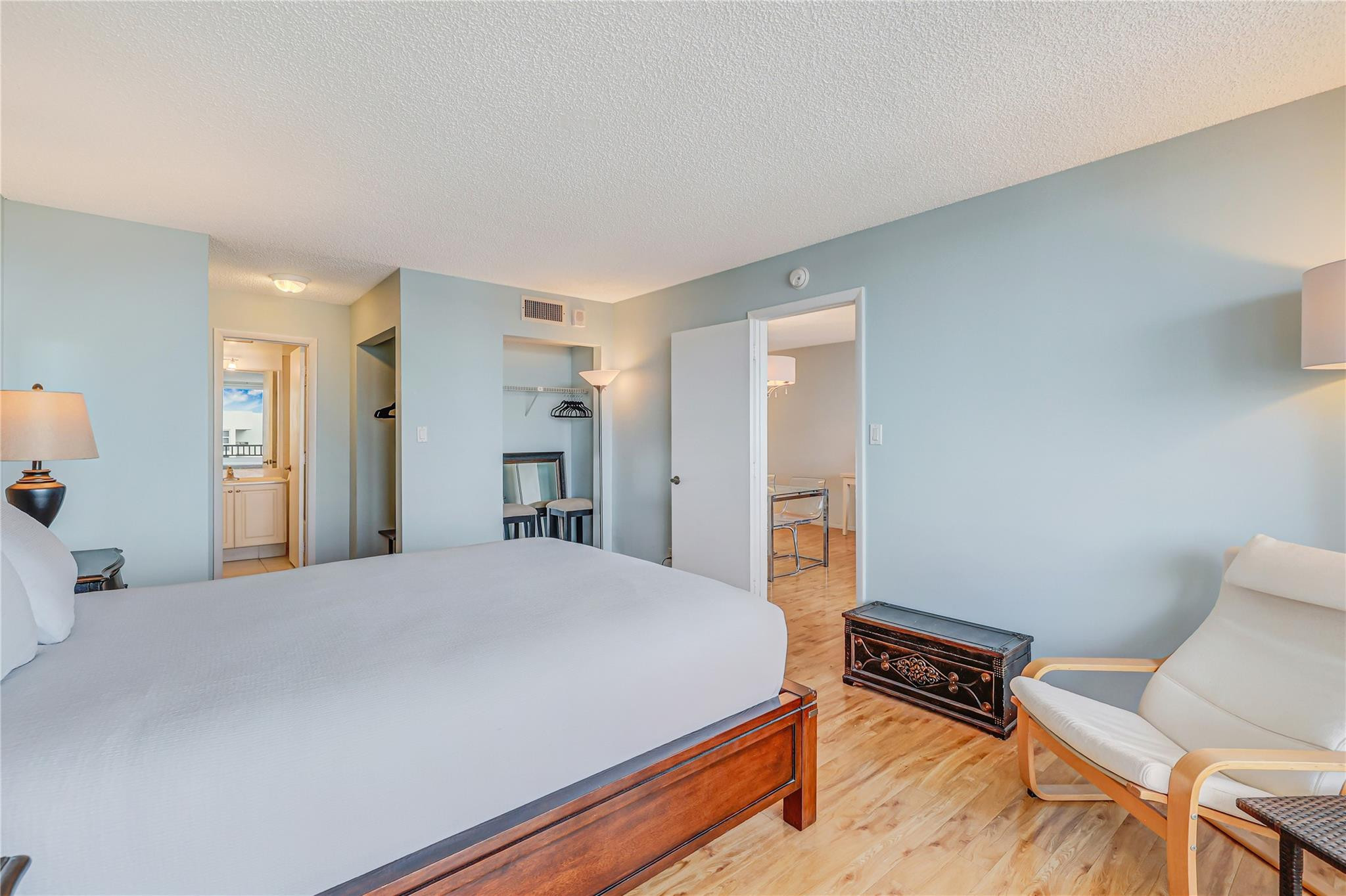 SILVER THATCH ATLANTIC PLAZA - Residential Lease