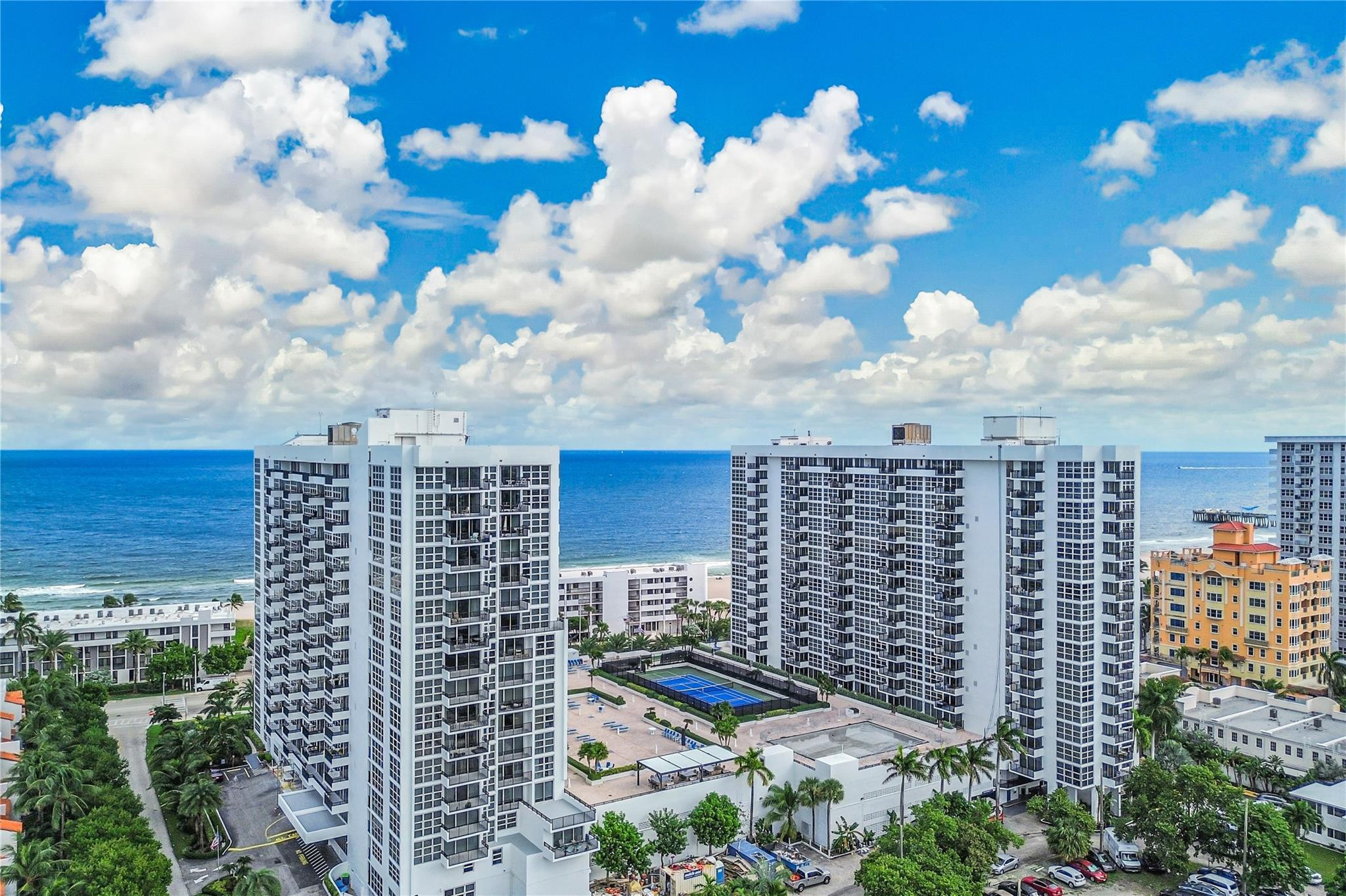 SILVER THATCH ATLANTIC PLAZA - Residential Lease