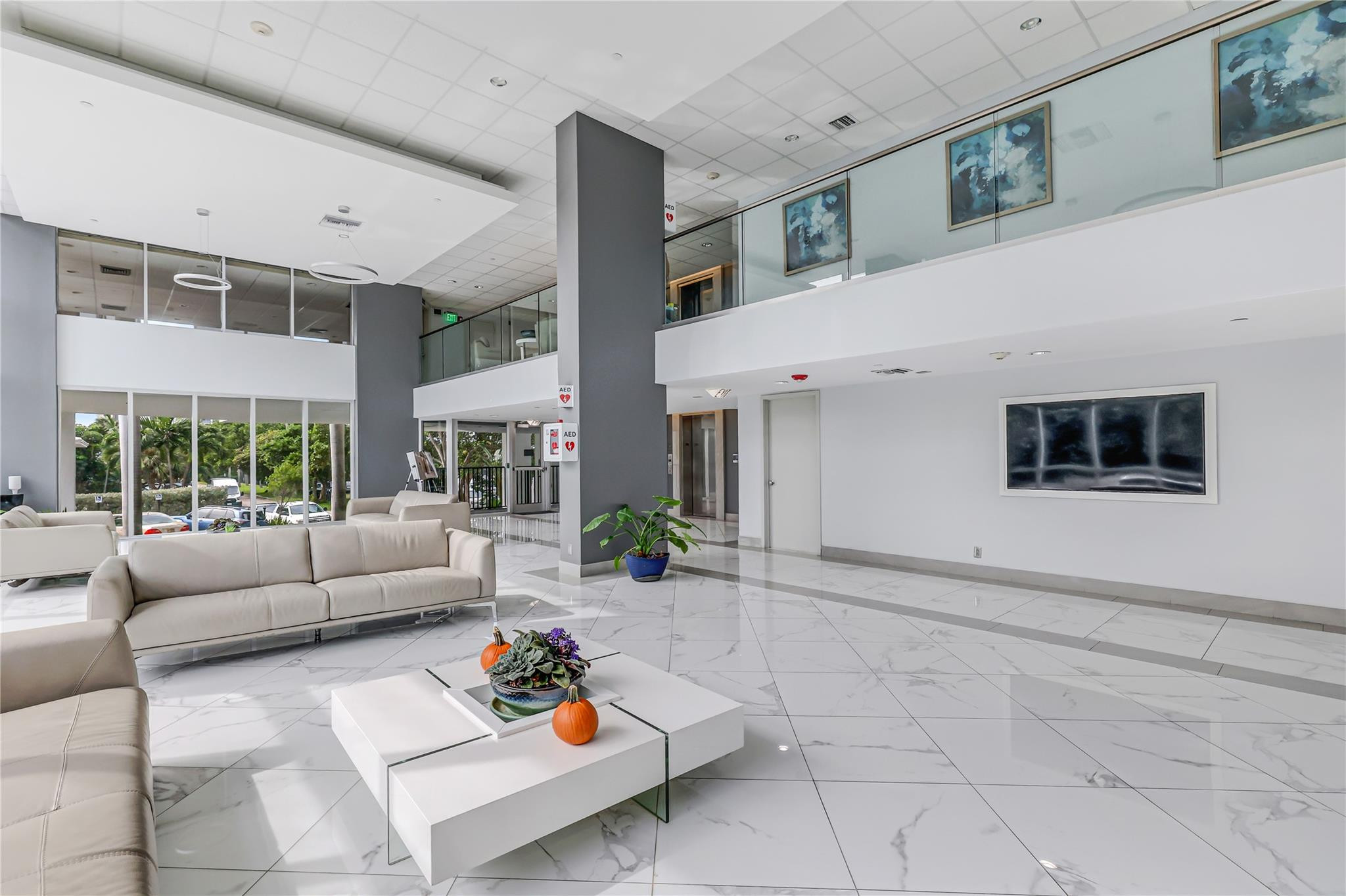 SILVER THATCH ATLANTIC PLAZA - Residential Lease