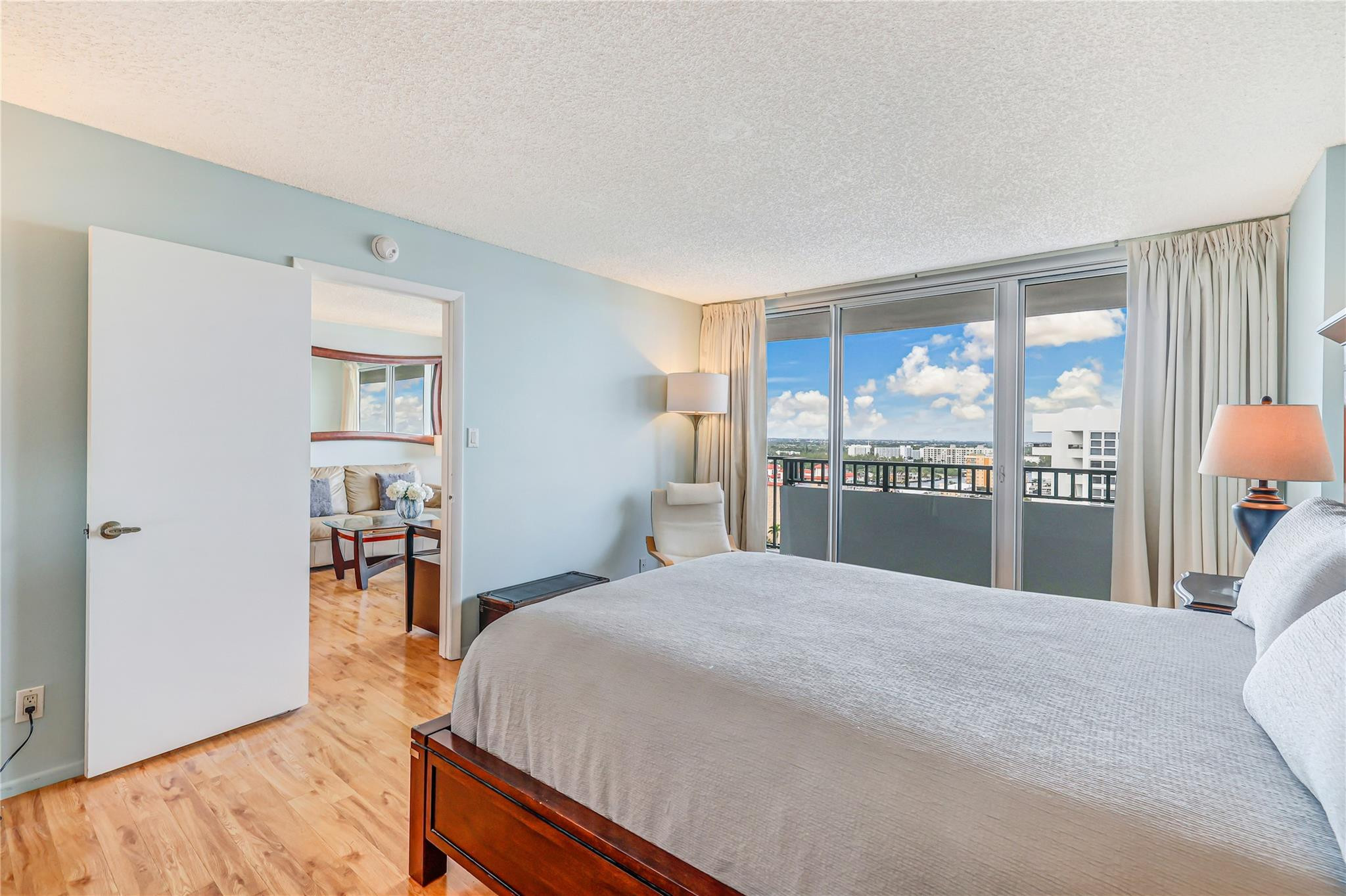SILVER THATCH ATLANTIC PLAZA - Residential Lease
