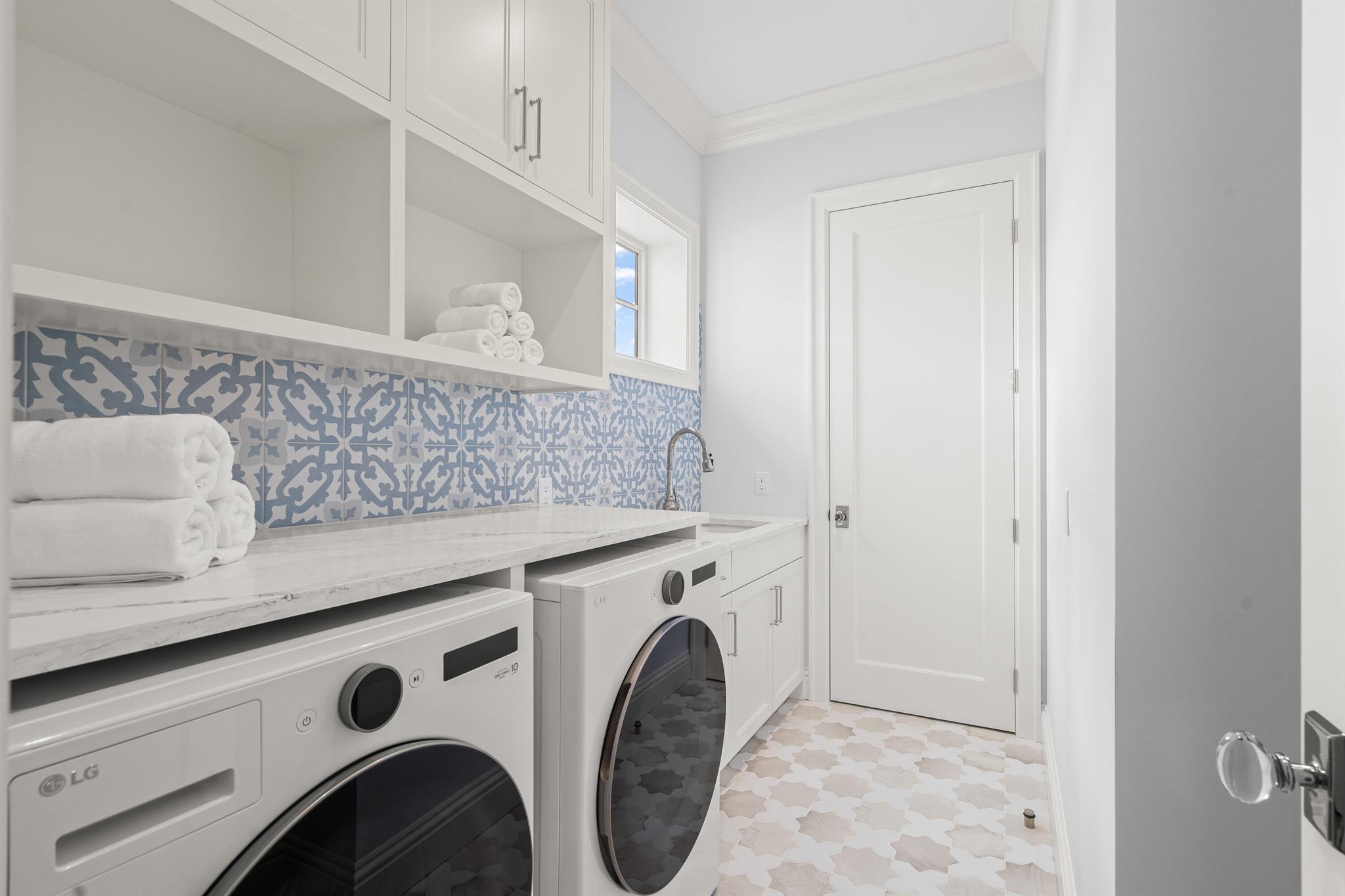 MONCEAUX - Residential