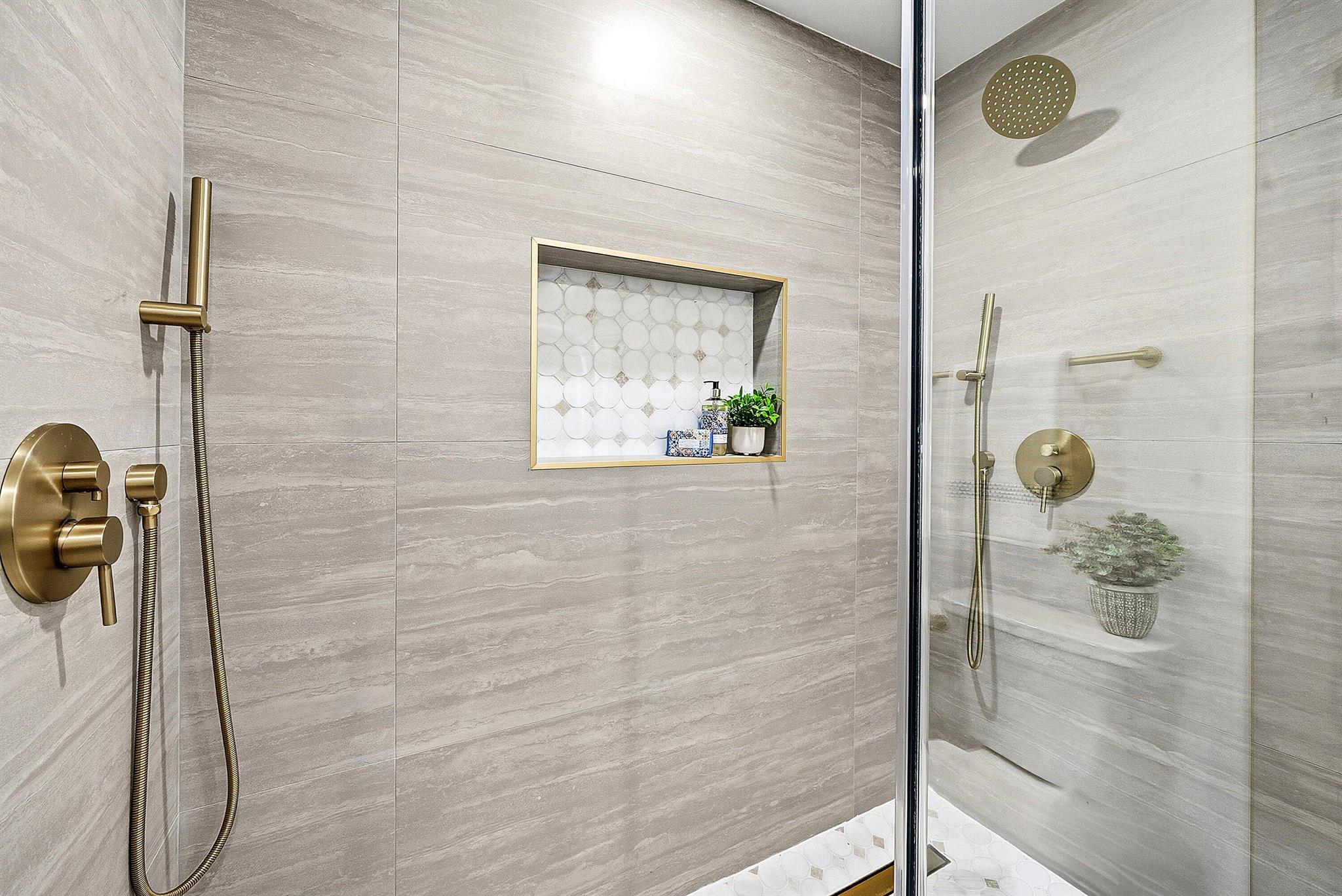 NORTHWOOD HISTORIC DISTRI - Residential