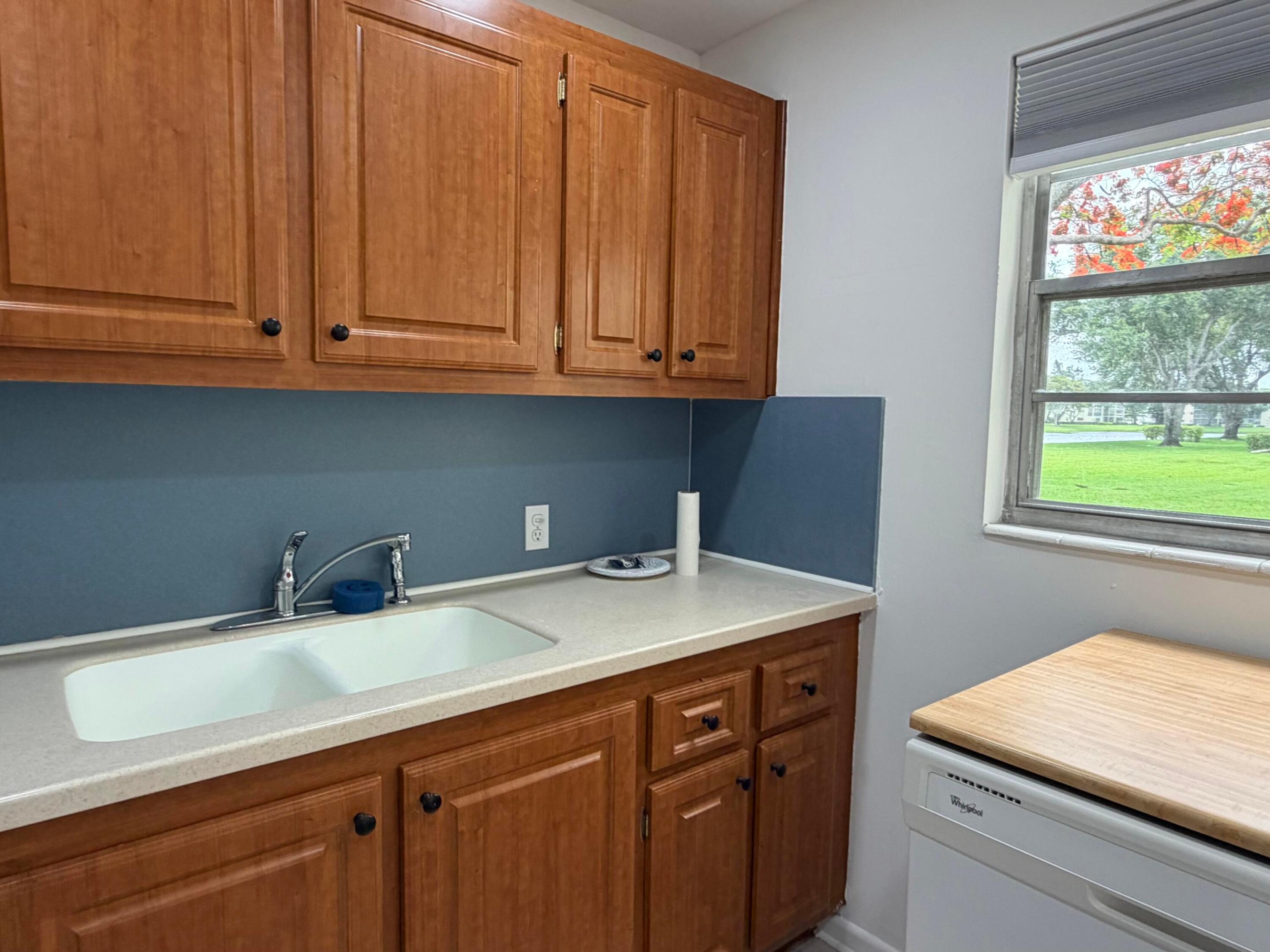 DORSET AT CENTURY VILLAGE CONDO - Residential Lease