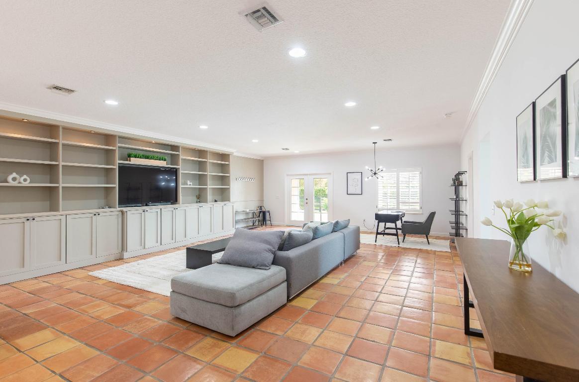 Palm Beach Point - Sunglade - Residential