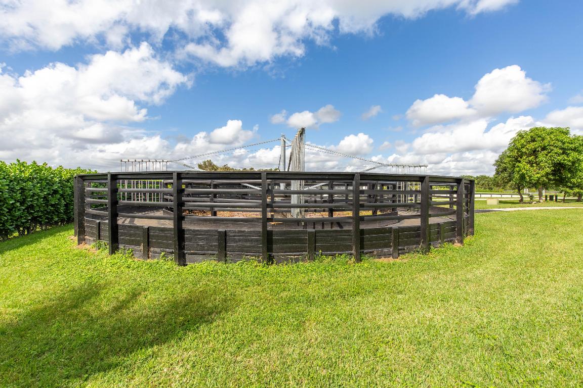 Palm Beach Point - Sunglade - Residential