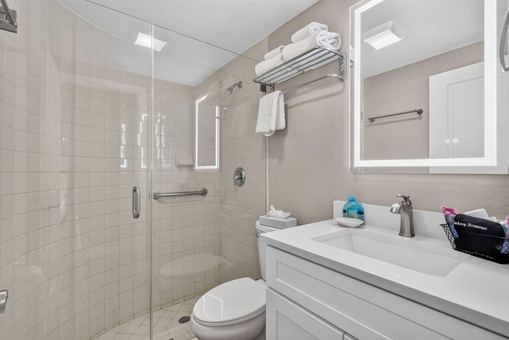 Photo of 2301 S OCEAN Boulevard #5-B, Boca Raton, FL 33432 (MLS # B26067086)