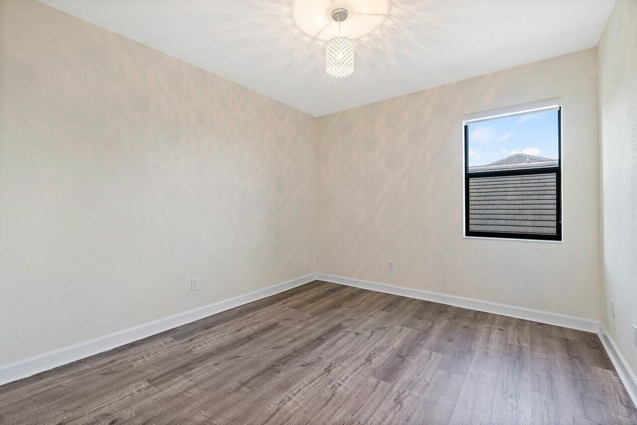 SILVERWOOD ESTATES - Residential Lease