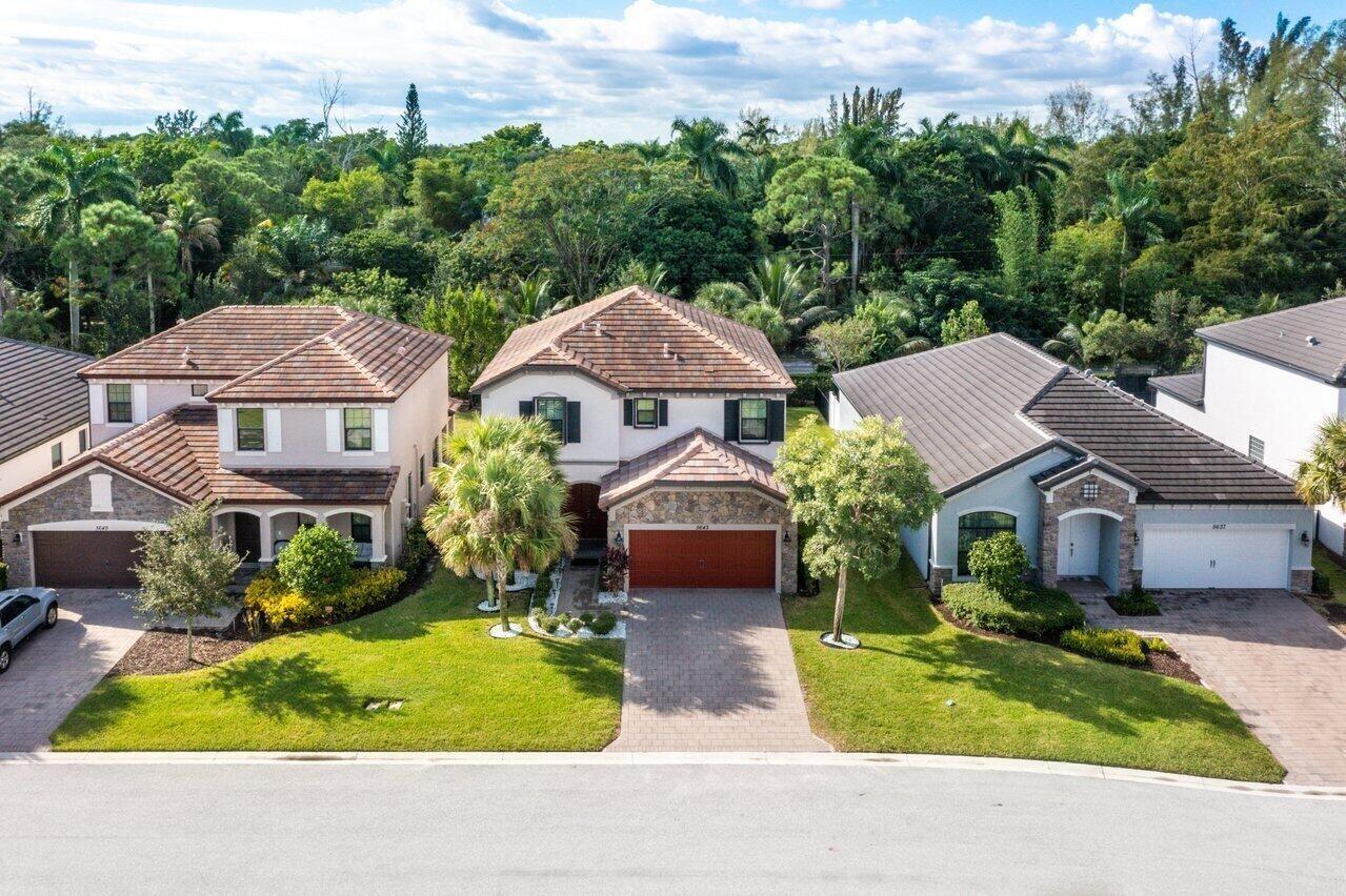 SILVERWOOD ESTATES - Residential Lease