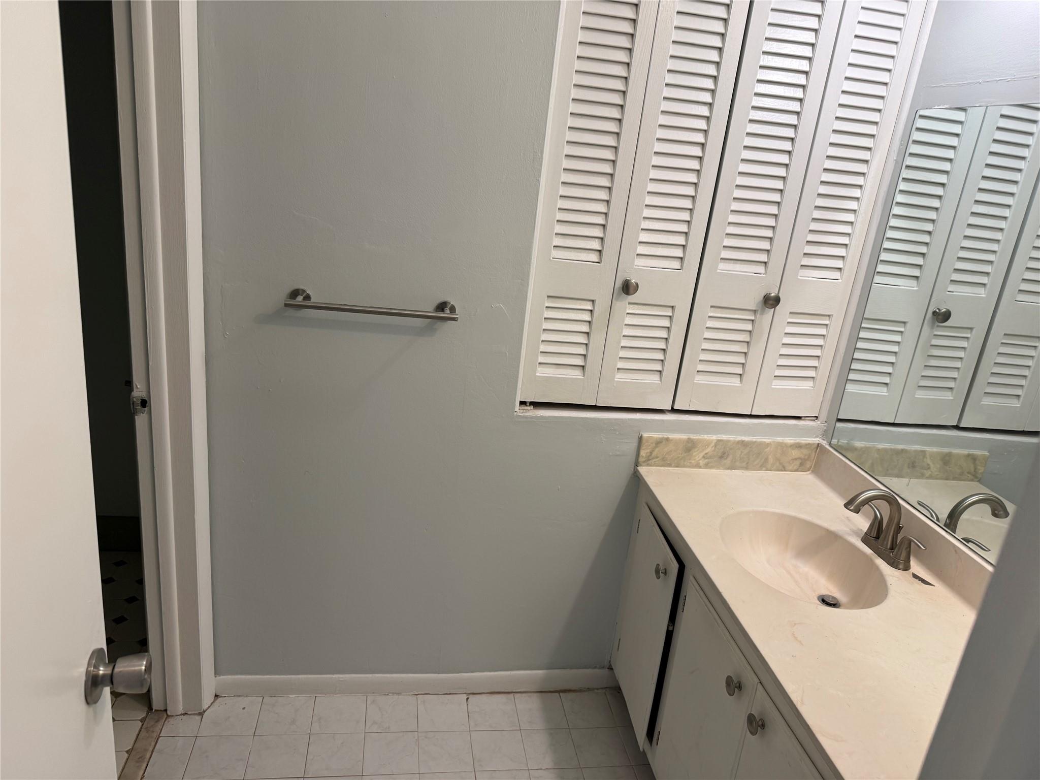 Coral Spgs Sub 1 59-30 B - Residential Income