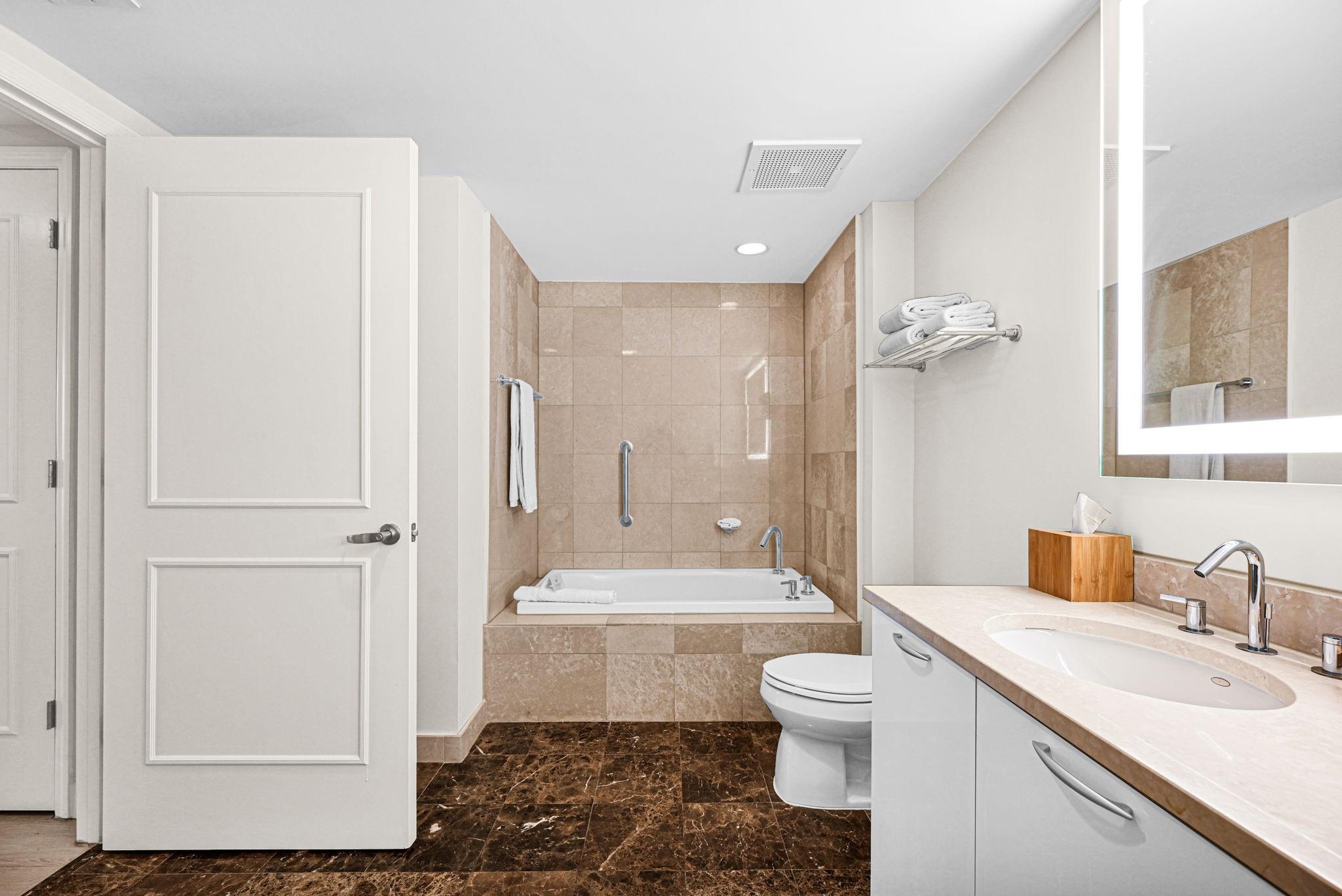 Q Club Resort & Residence - Residential