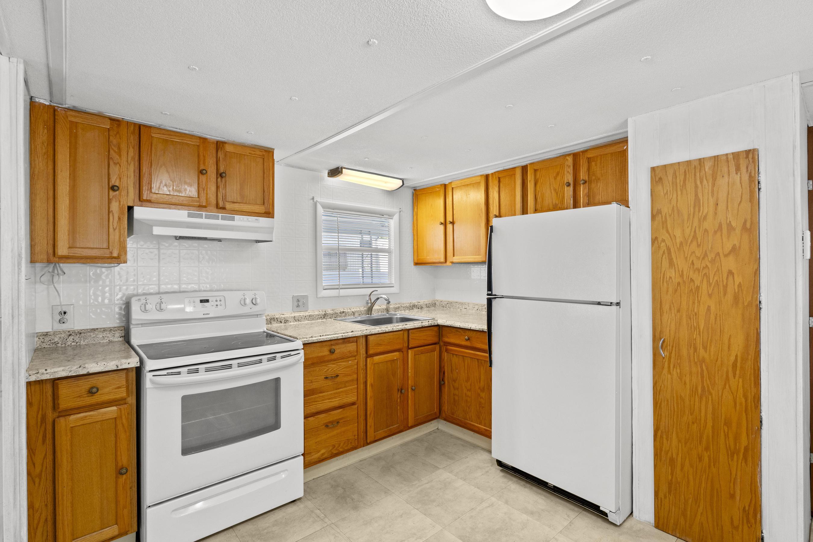 PINE GROVE VILLAGE - Residential