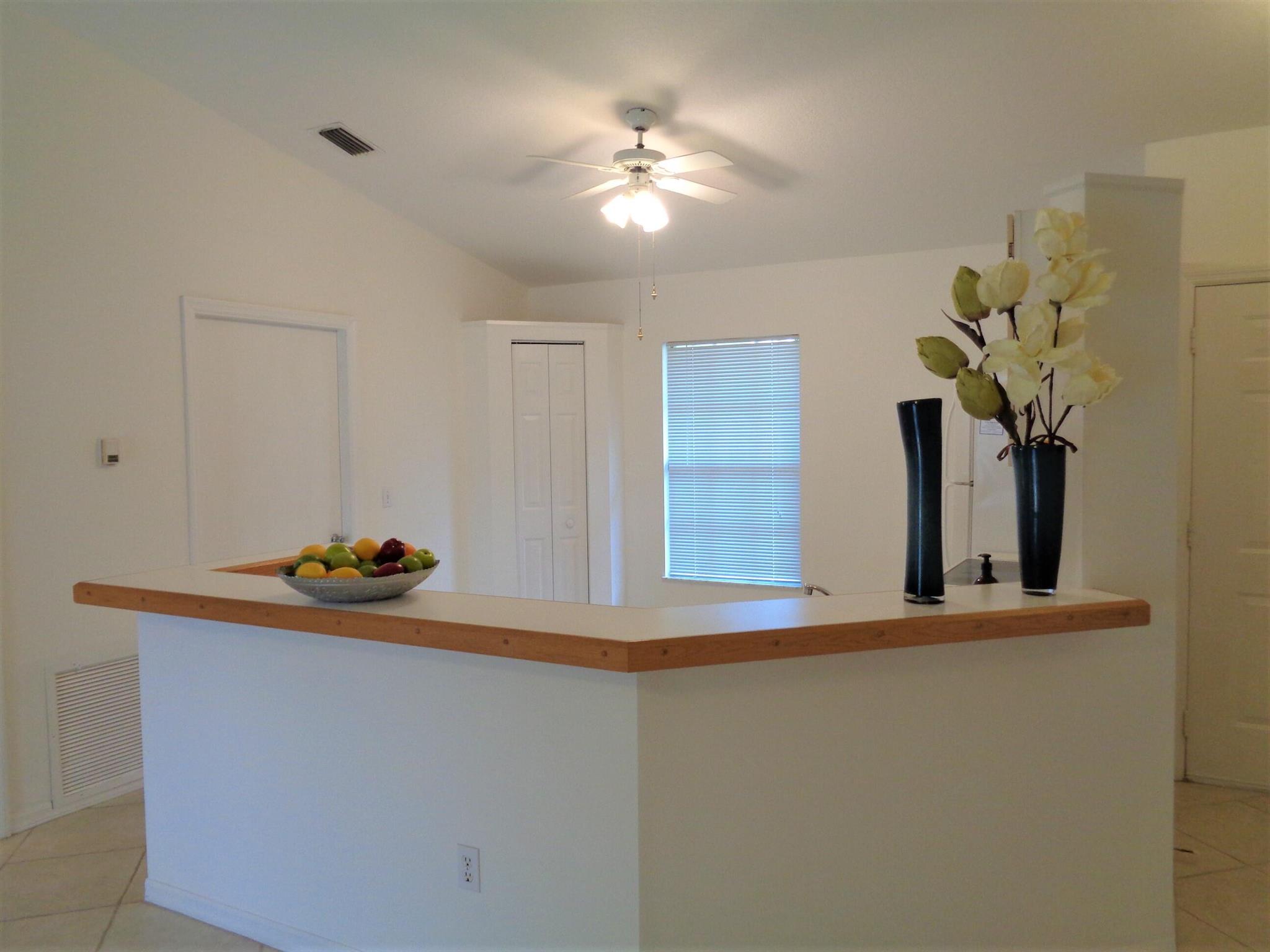 VERO BEACH HIGHLANDS UNIT - Residential Lease