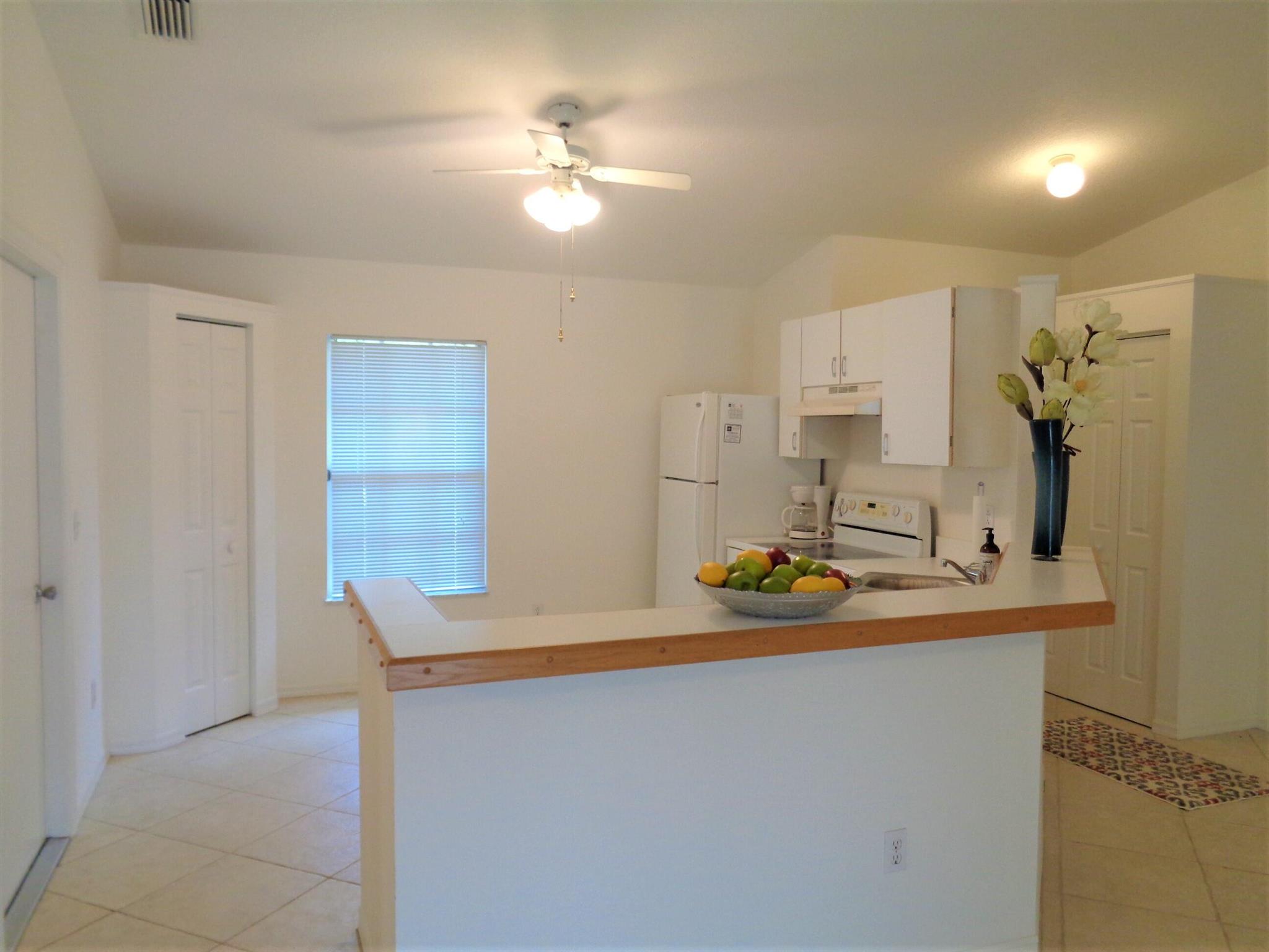 VERO BEACH HIGHLANDS UNIT - Residential Lease