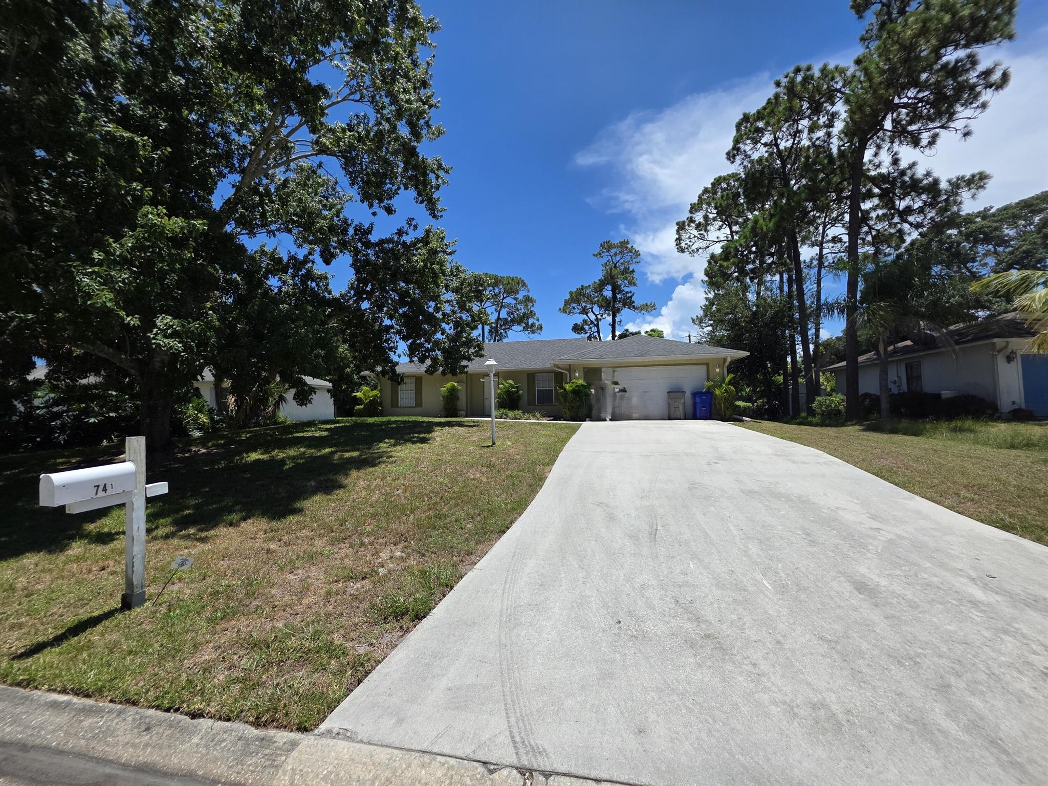 VERO BEACH HIGHLANDS UNIT - Residential Lease