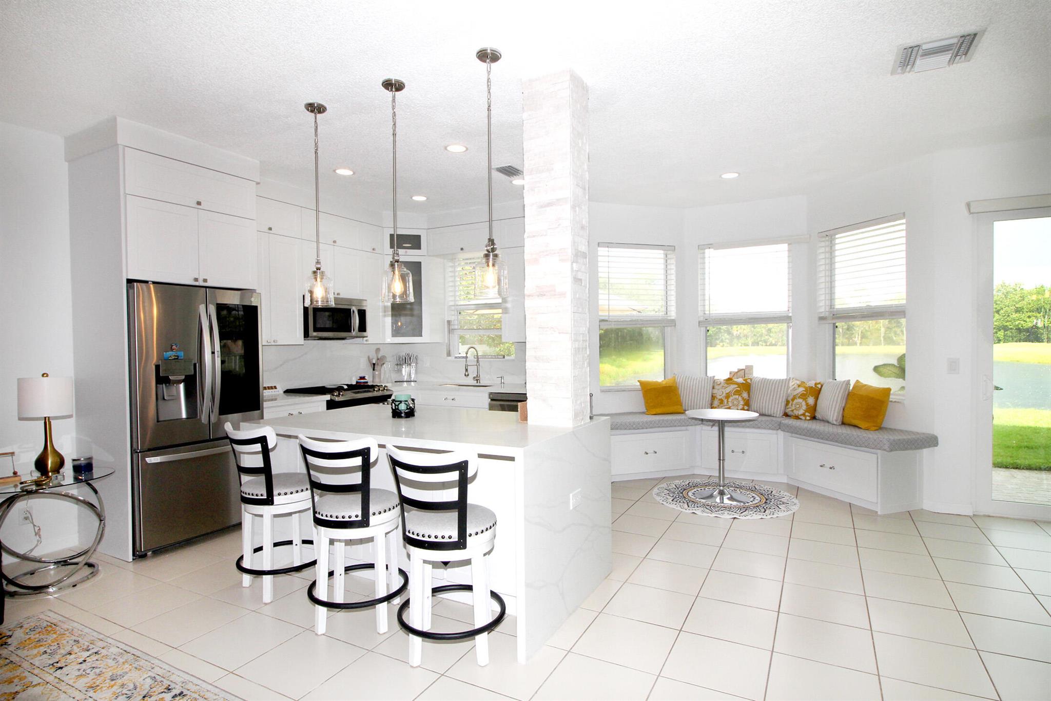 THOROUGHBRED LAKE ESTATES - Residential Lease