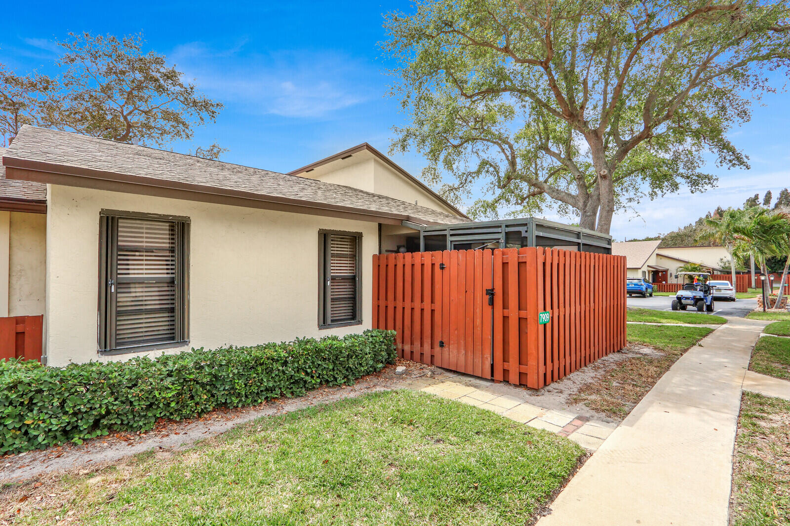 VILLAS OF HOBE SOUND CONDO - Residential