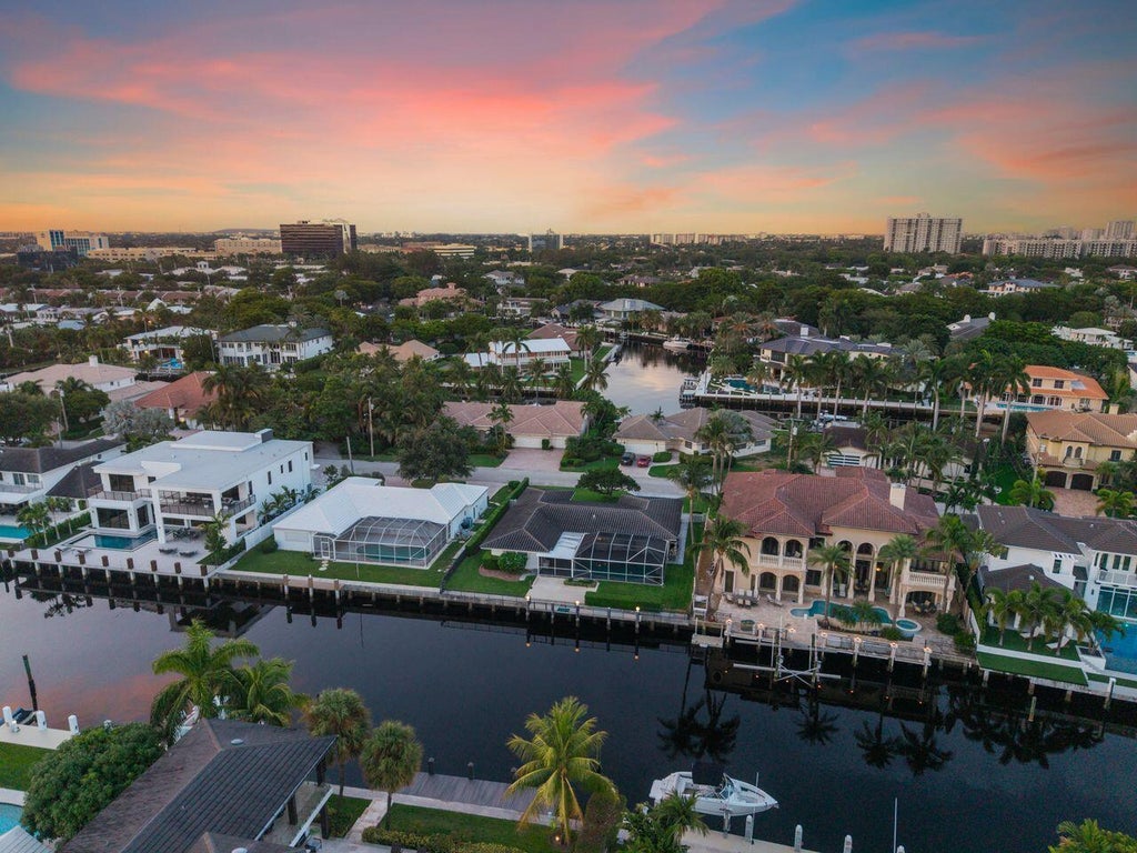 Photo of 3200 NE 59th Street, Fort Lauderdale, FL 33308 (MLS # B26073710)