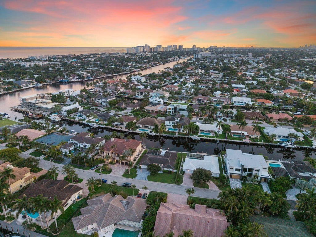 Photo of 3200 NE 59th Street, Fort Lauderdale, FL 33308 (MLS # B26073710)