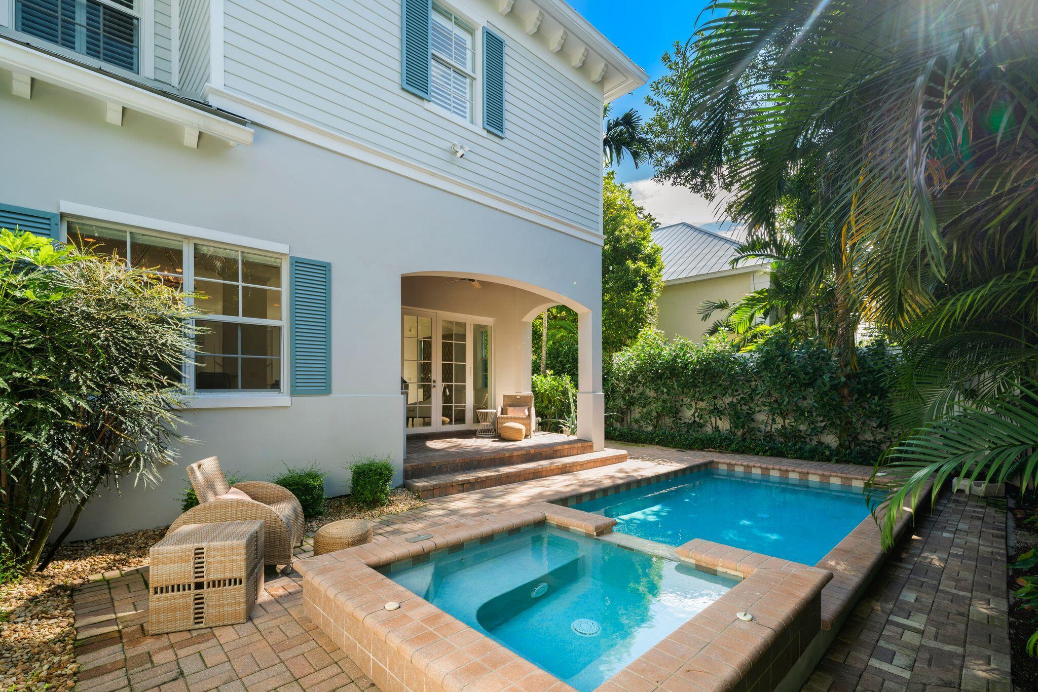 SEABREEZE ISLES - Residential