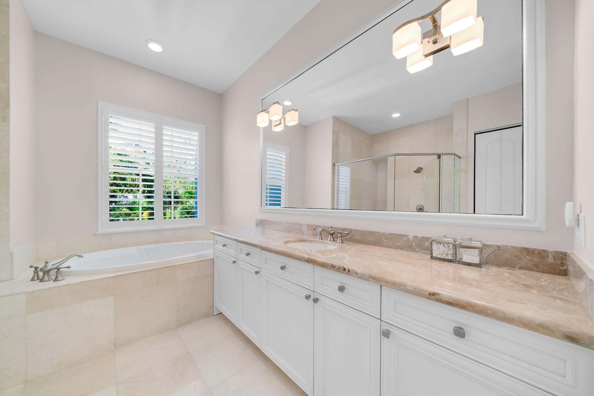 SEABREEZE ISLES - Residential