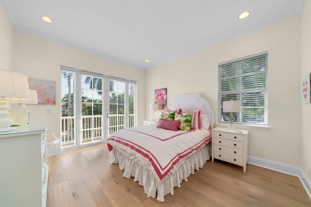 SEABREEZE ISLES - Residential