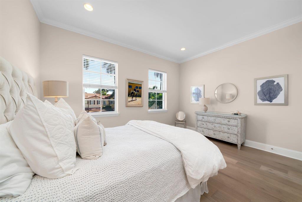 SEABREEZE ISLES - Residential