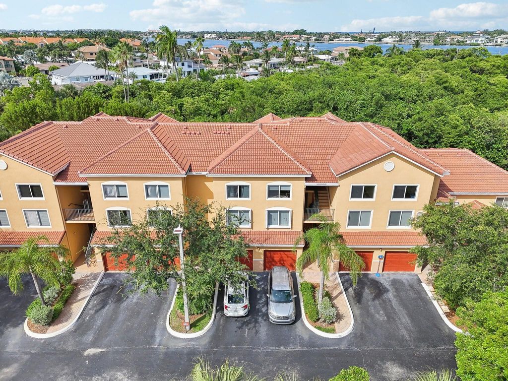 Photo of 300 Scotia Drive #3040, Hypoluxo, FL 33462 (MLS # F10481642)