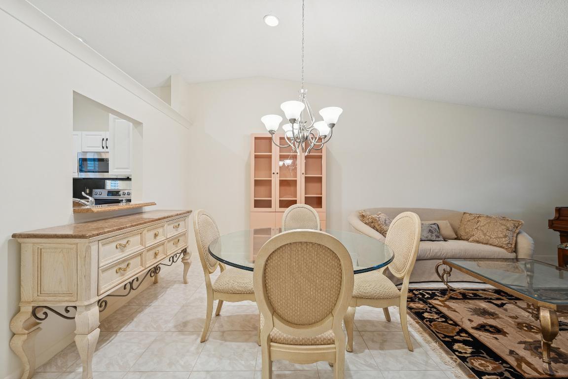 HUNTINGTON POINTE - Residential