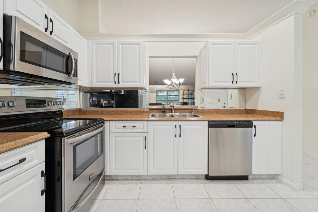 Photo of 6344 Pointe Pleasant Circle, Delray Beach, FL 33484 (MLS # R11157712)