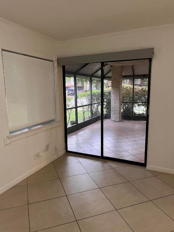 WIMBLEDON AT JACARANDA CONDO - Residential