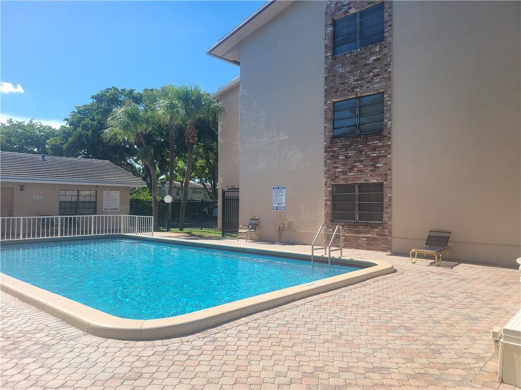 FOREST HILLS NORTH - Residential