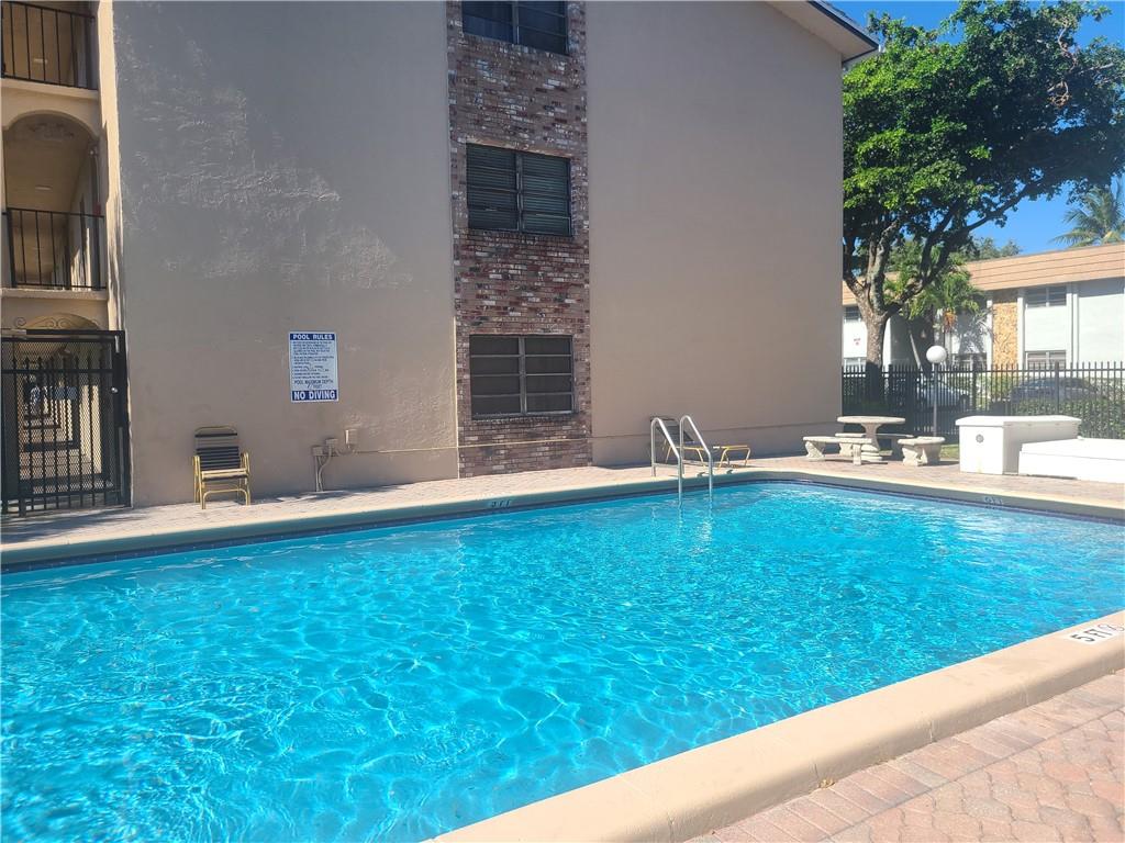 FOREST HILLS NORTH - Residential