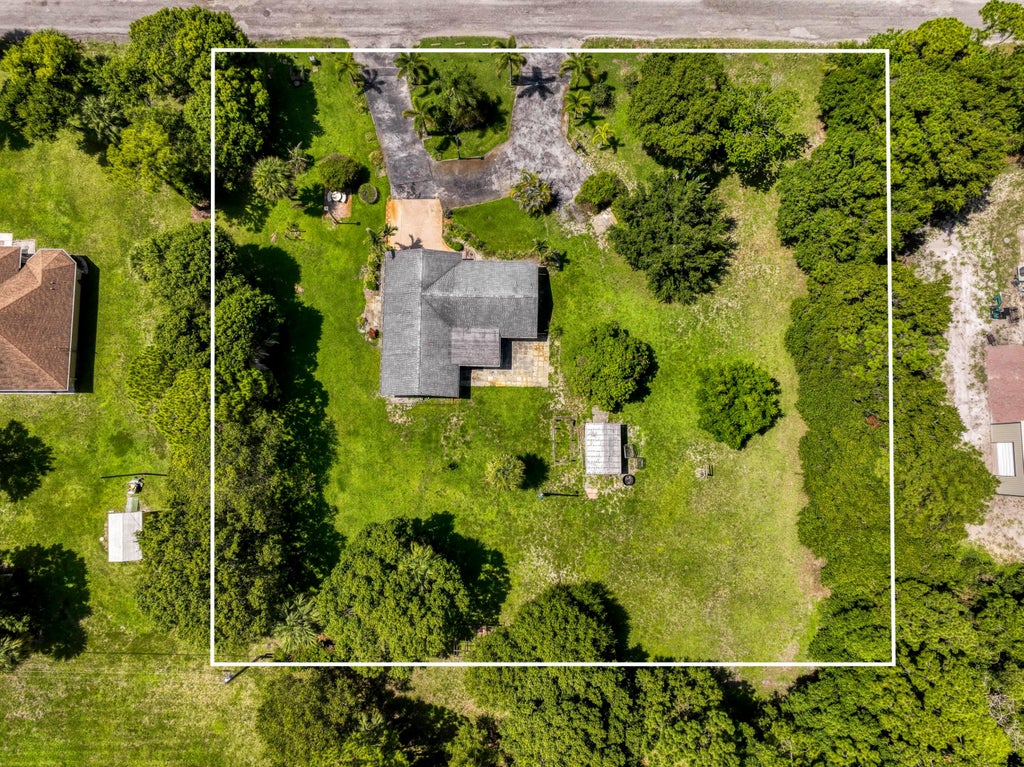 Photo of 7107 181st Street N, Jupiter, FL 33458 (MLS # B26048818)