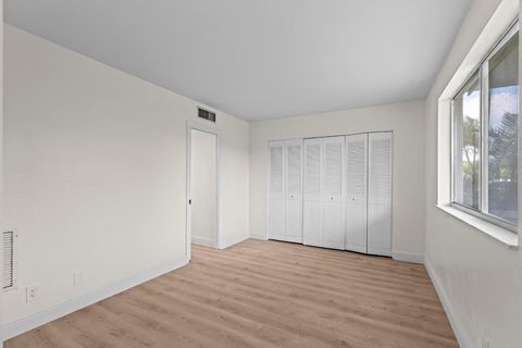 Tiny photo for 2647 Garden Drive #101, Lake Worth, FL 33461 (MLS # R11141133)
