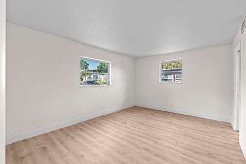 Tiny photo for 2647 Garden Drive #101, Lake Worth, FL 33461 (MLS # R11141133)