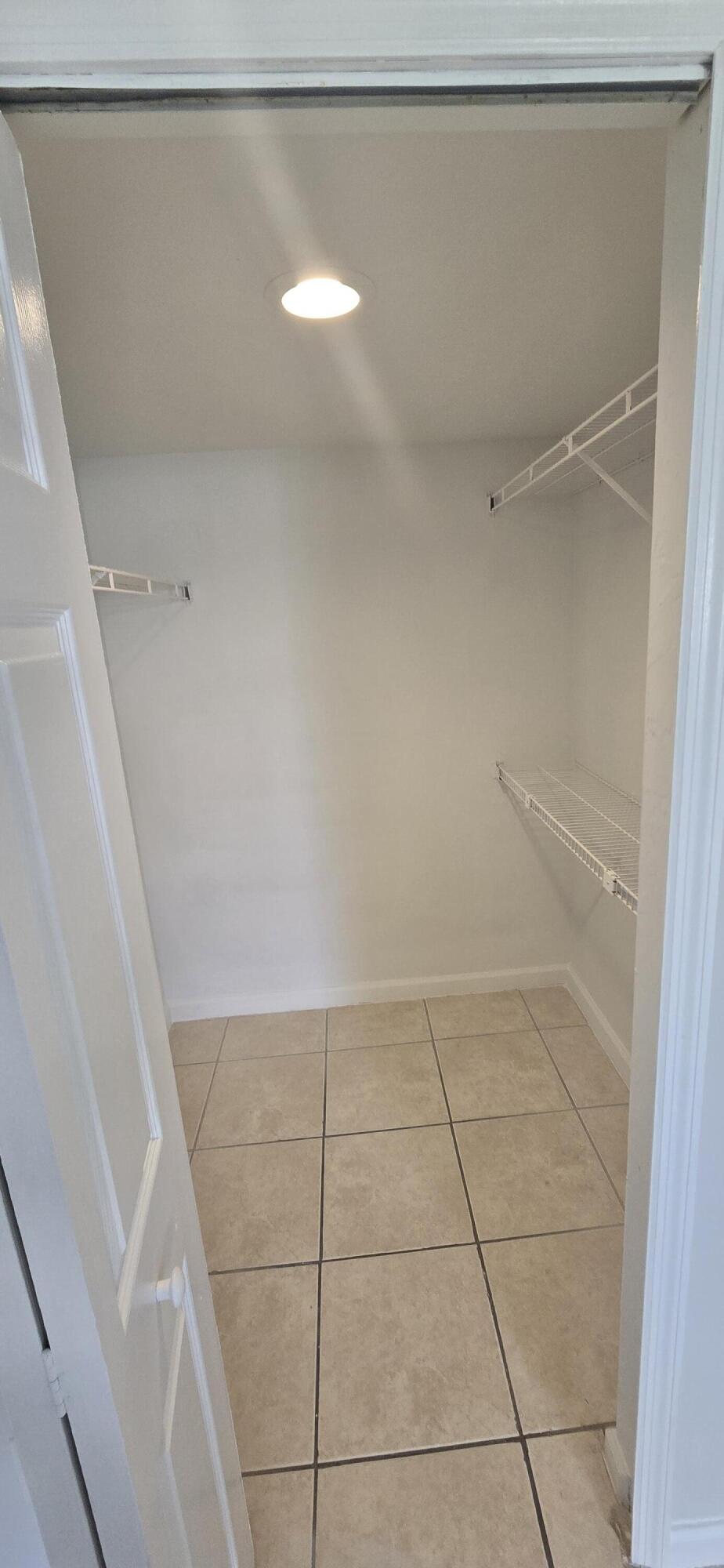 PALM BEACH TRACE CONDO - Residential