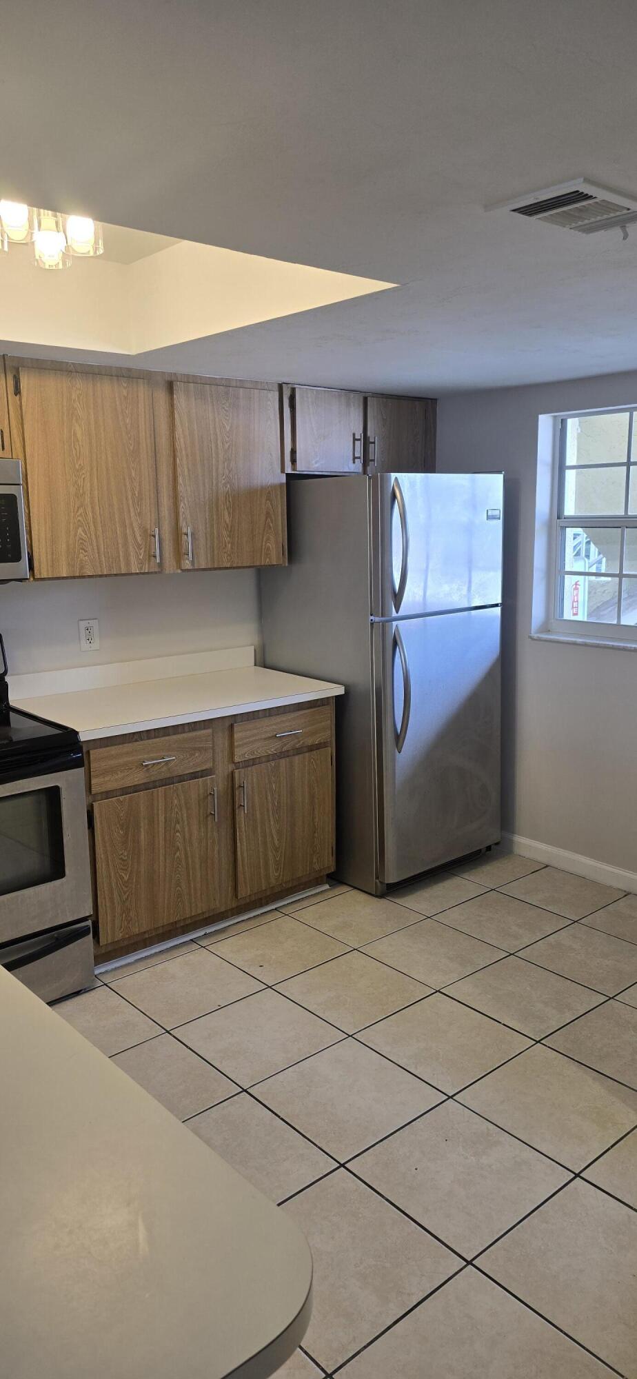 PALM BEACH TRACE CONDO - Residential